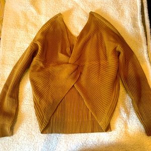 Long sleeved sweater